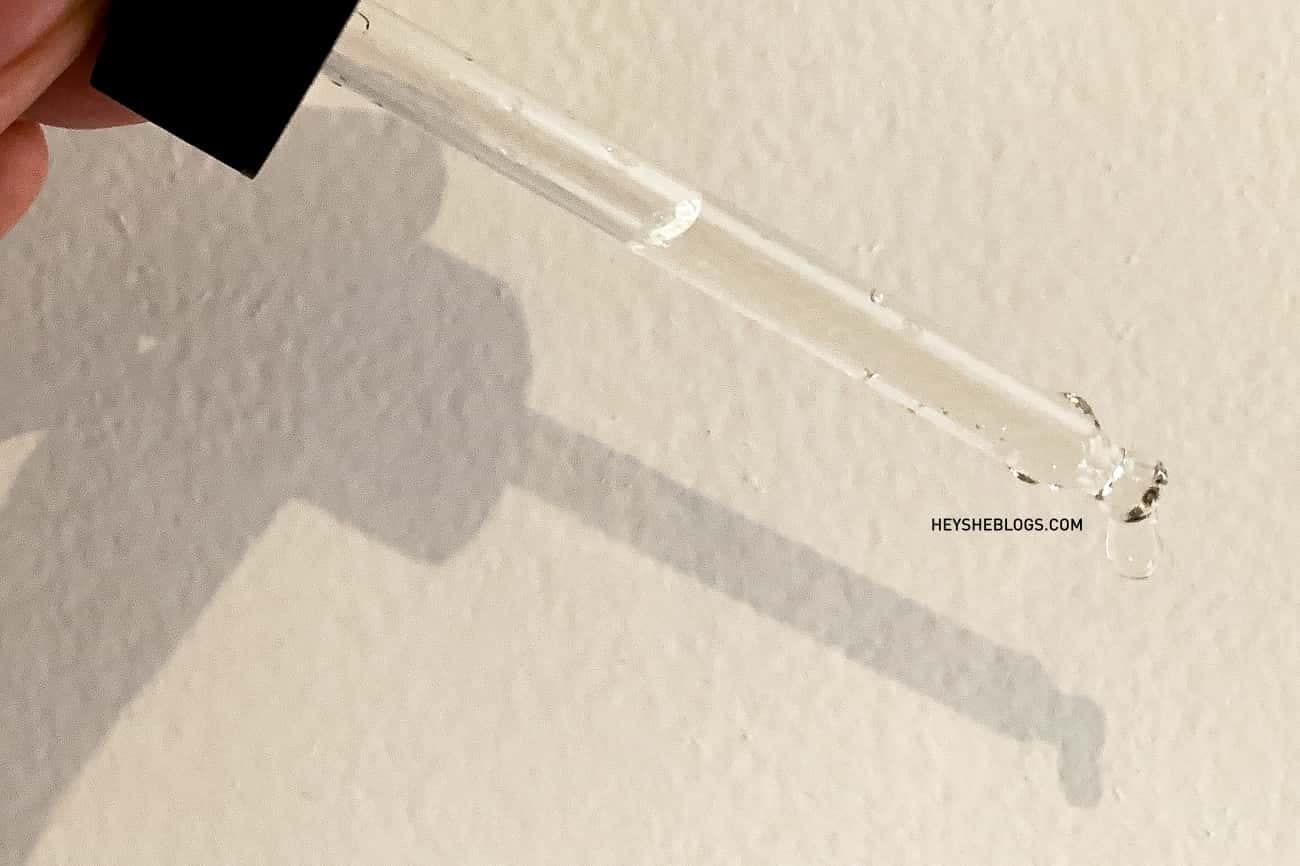 Dropper of tiam vita b3 source serum